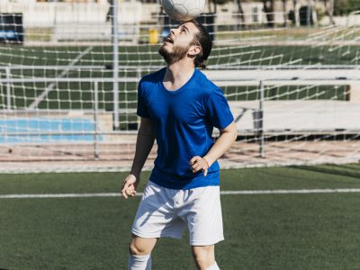 football-player-with-ball-head